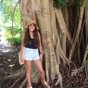 Meet your Posher, Karen